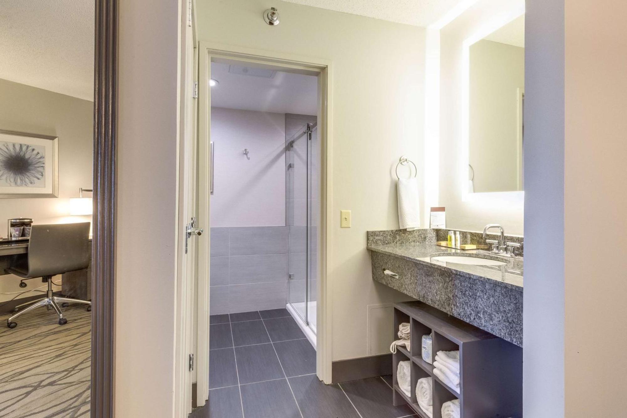Doubletree By Hilton Racine Harbourwalk Hotel Luaran gambar